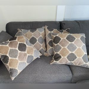 Decorative Throw Pillows